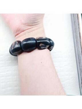 62a. Handmade Nuts Bracelet Stretch